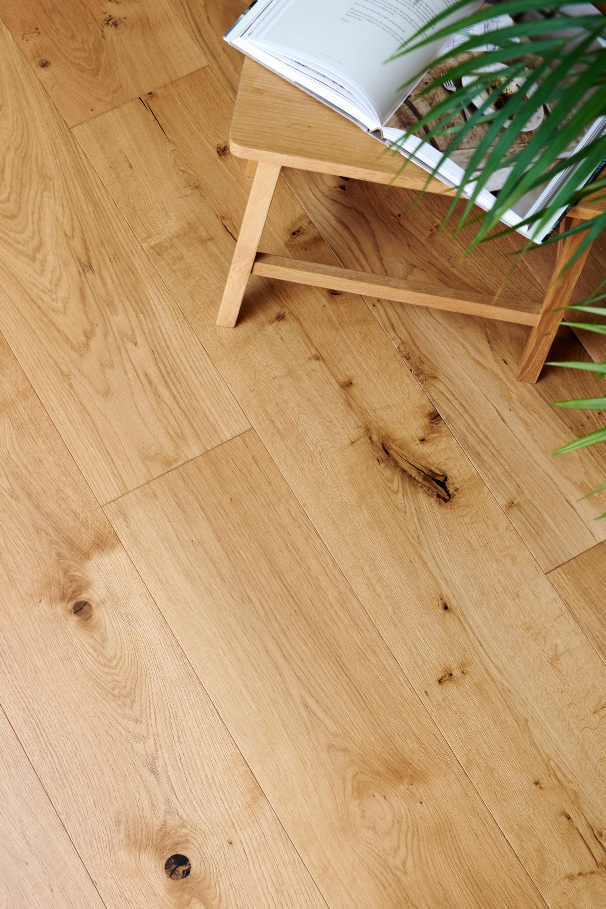 Eg Herregårdsplank Rustik/Wood Line, børstet natur matlak