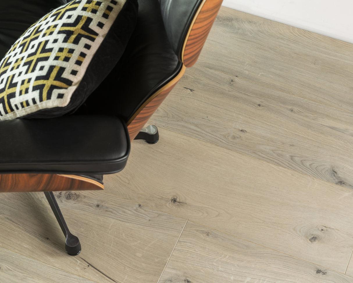 Glorious Gyant XL Light Natural - RESTPARTI 132,84 M2